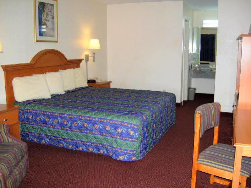 Country Hearth Inn Madison Exterior foto